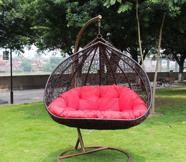 Living Space Innovation: Wicker Patio Furniture